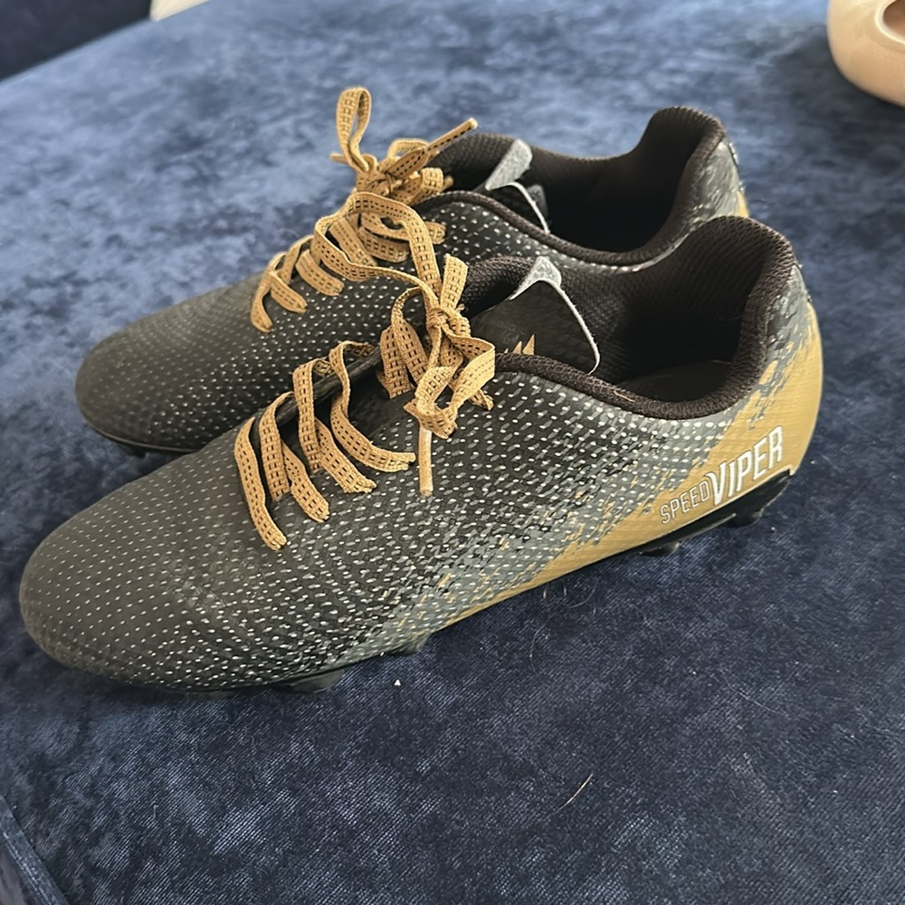 Speed Viper soccer cleats